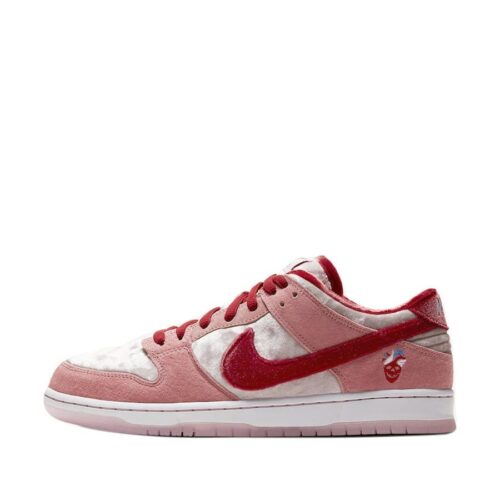 Nike SB Dunk Low StrangeLove Skateboards