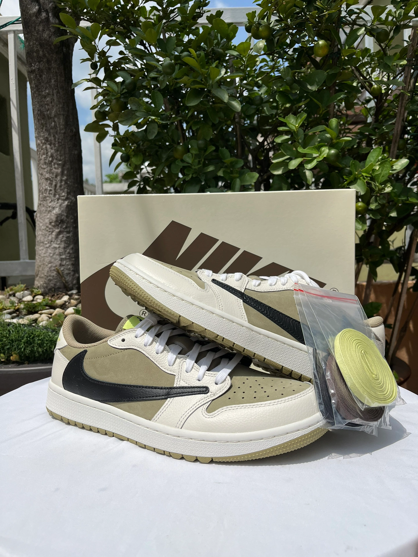 Travis Scott X Air Jordan 1 Low Golf “Olive” photo review