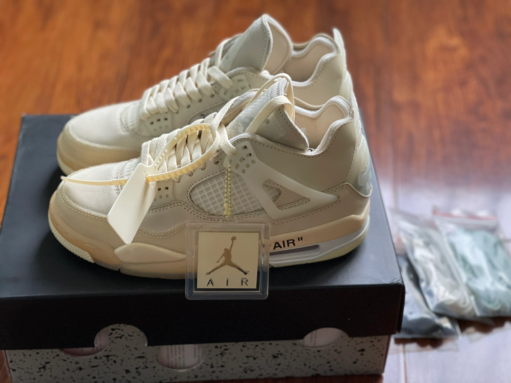 Jordan 4 Retro Off-White Sail (W) photo review