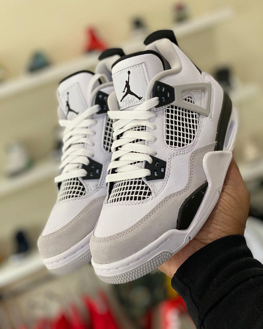 Jordan 4 Retro Military Black (2022) photo review