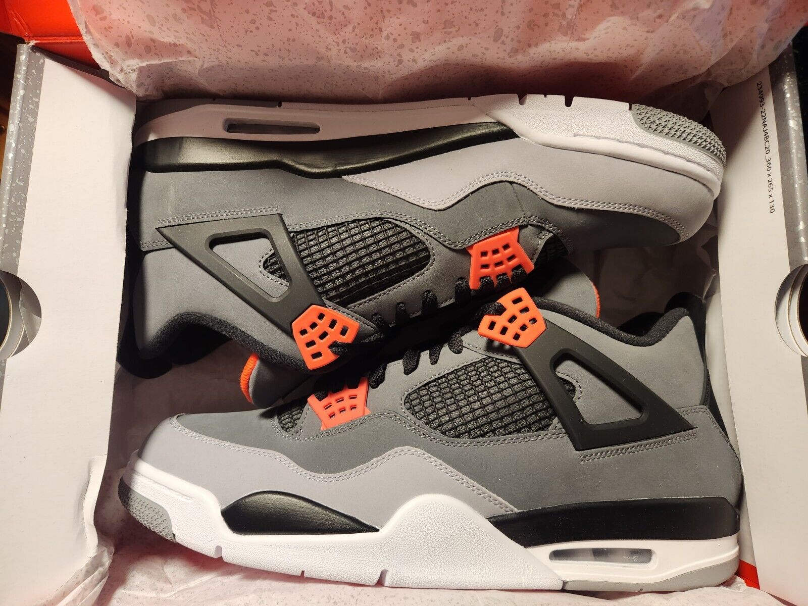 Jordan 4 Retro Infrared photo review