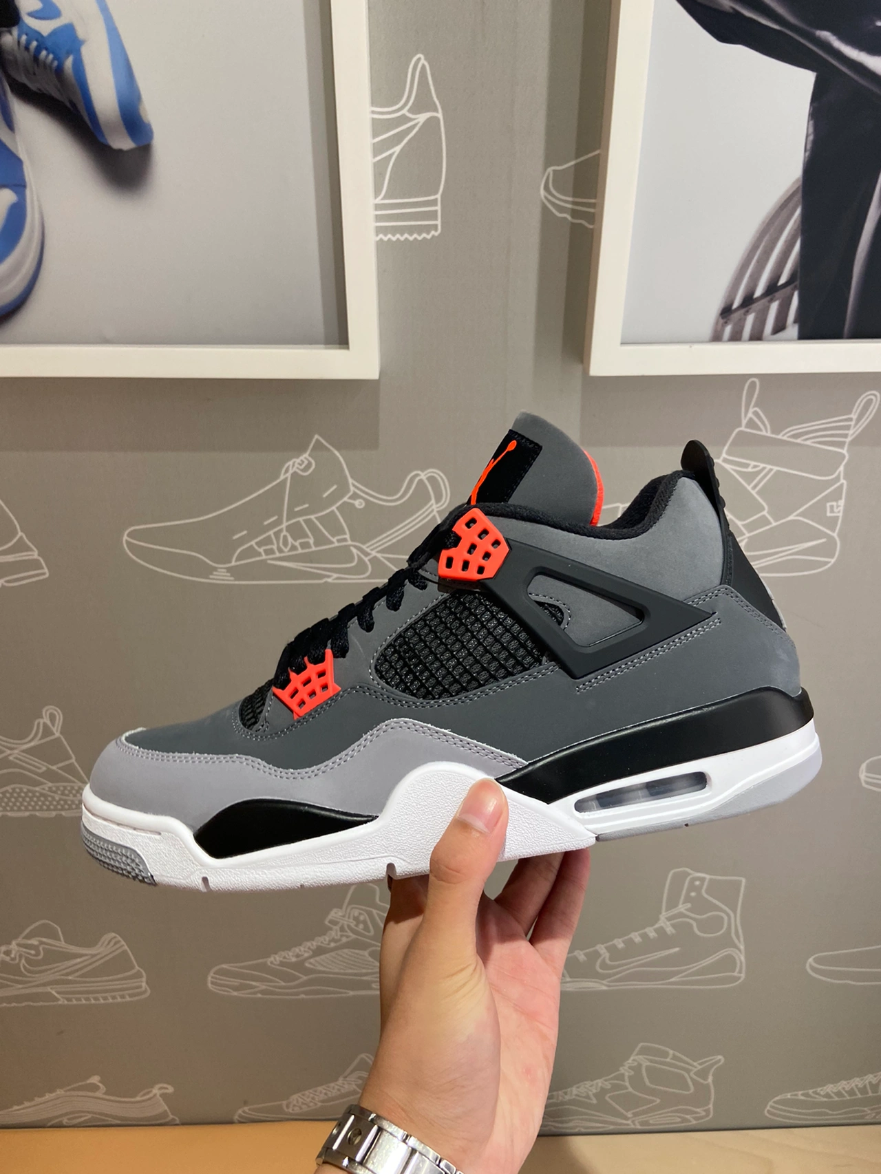 Jordan 4 Retro Infrared photo review