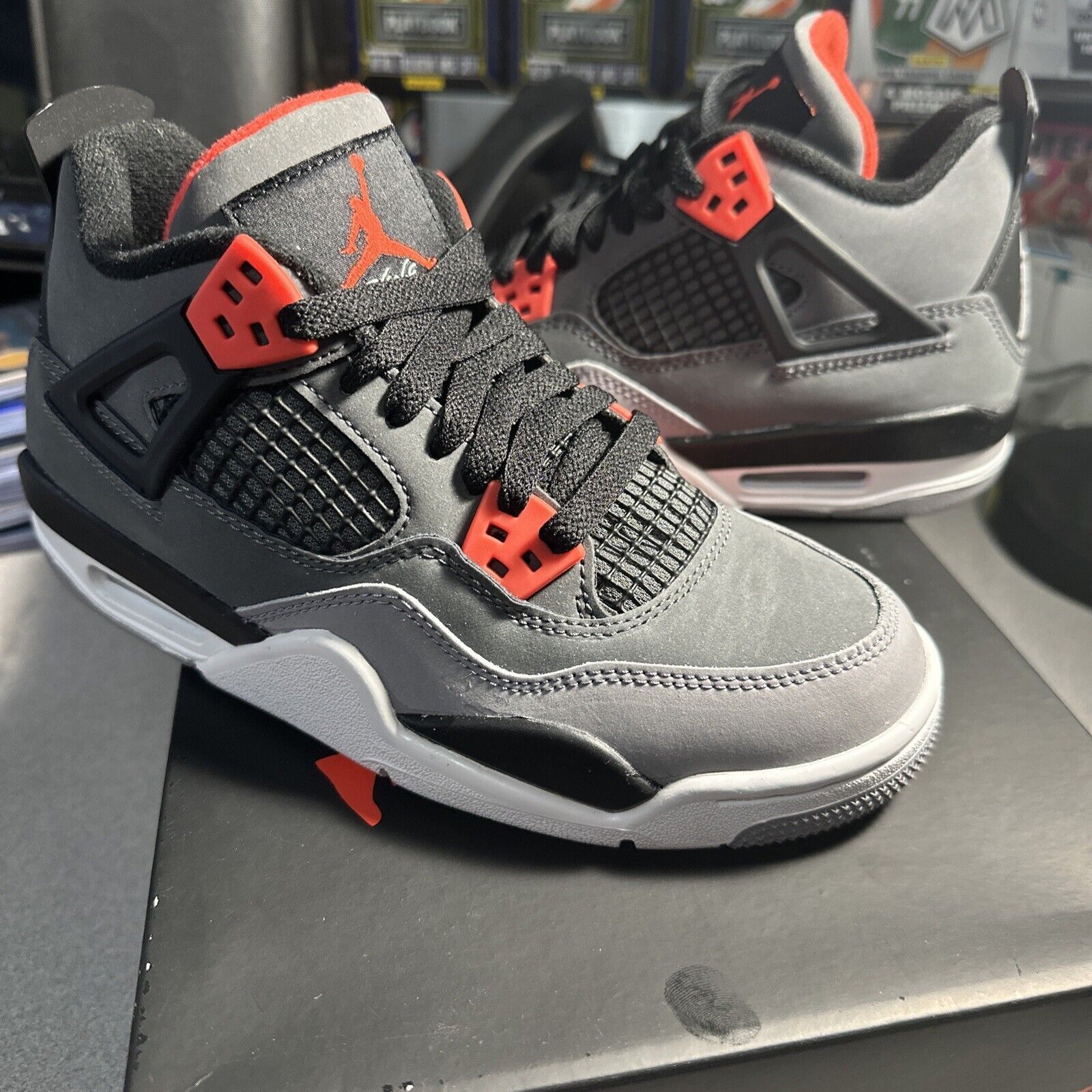 Jordan 4 Retro Infrared photo review