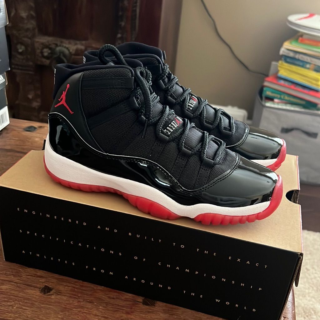 Jordan 11 Retro Playoffs Bred(2019) photo review