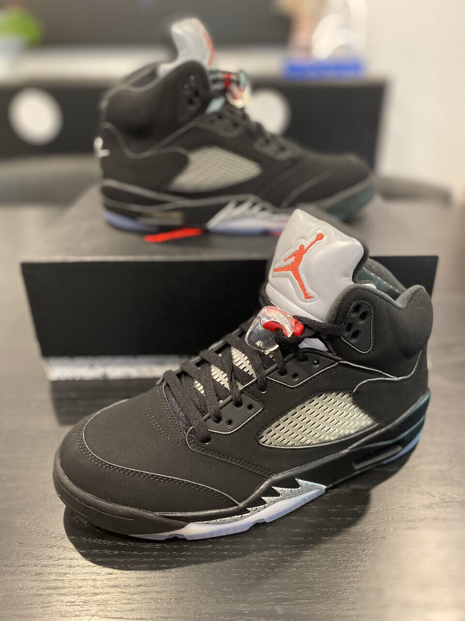 Jordan 5 Retro “Black Metallic” photo review