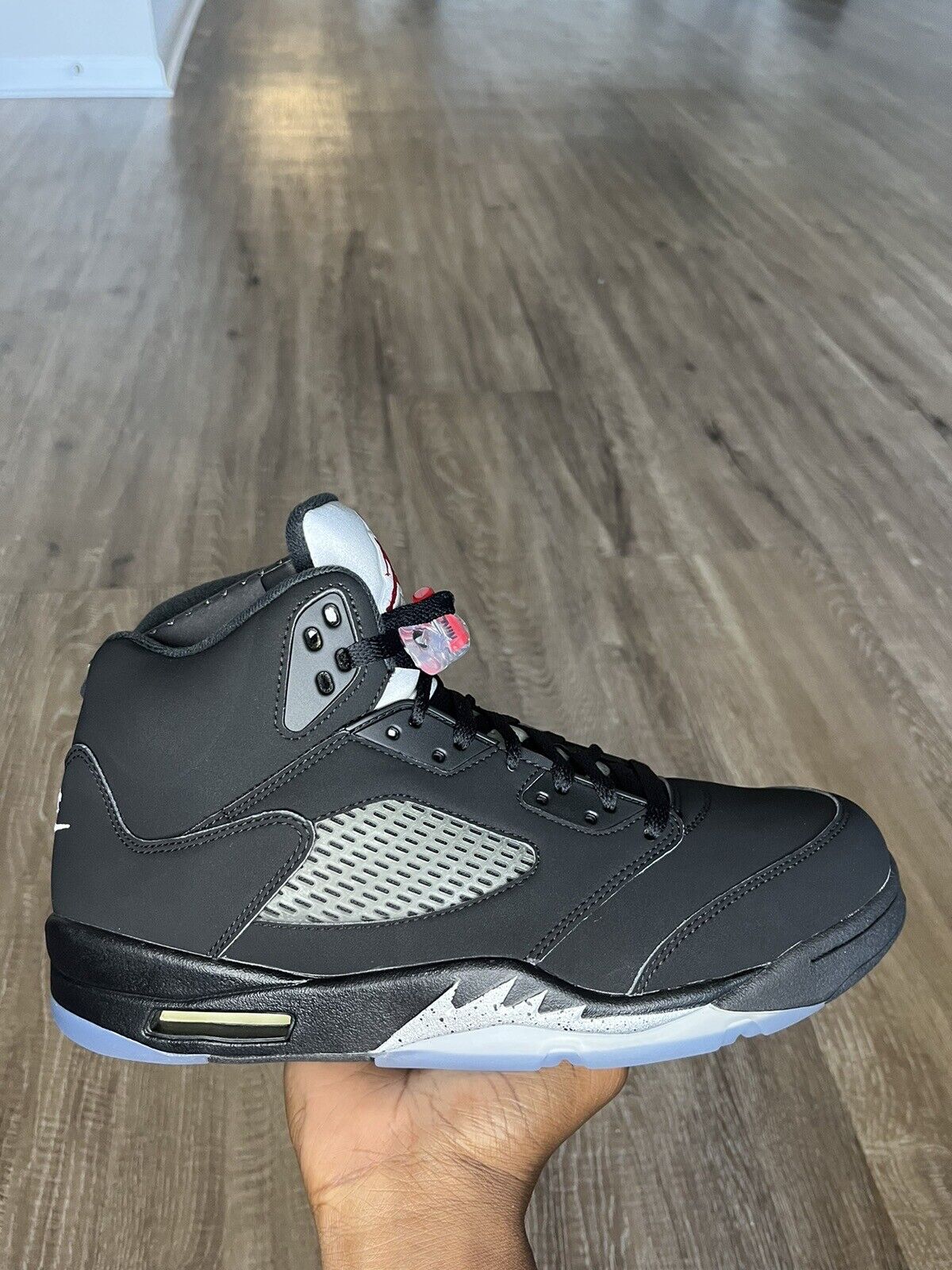 Jordan 5 Retro “Black Metallic” photo review