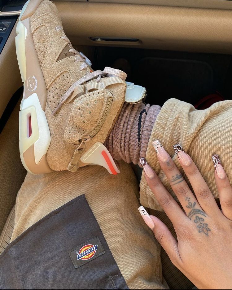 Jordan 6 Retro Travis Scott British Khaki photo review