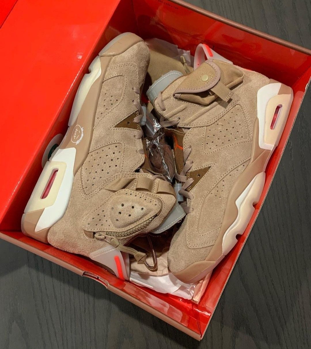 Jordan 6 Retro Travis Scott British Khaki photo review