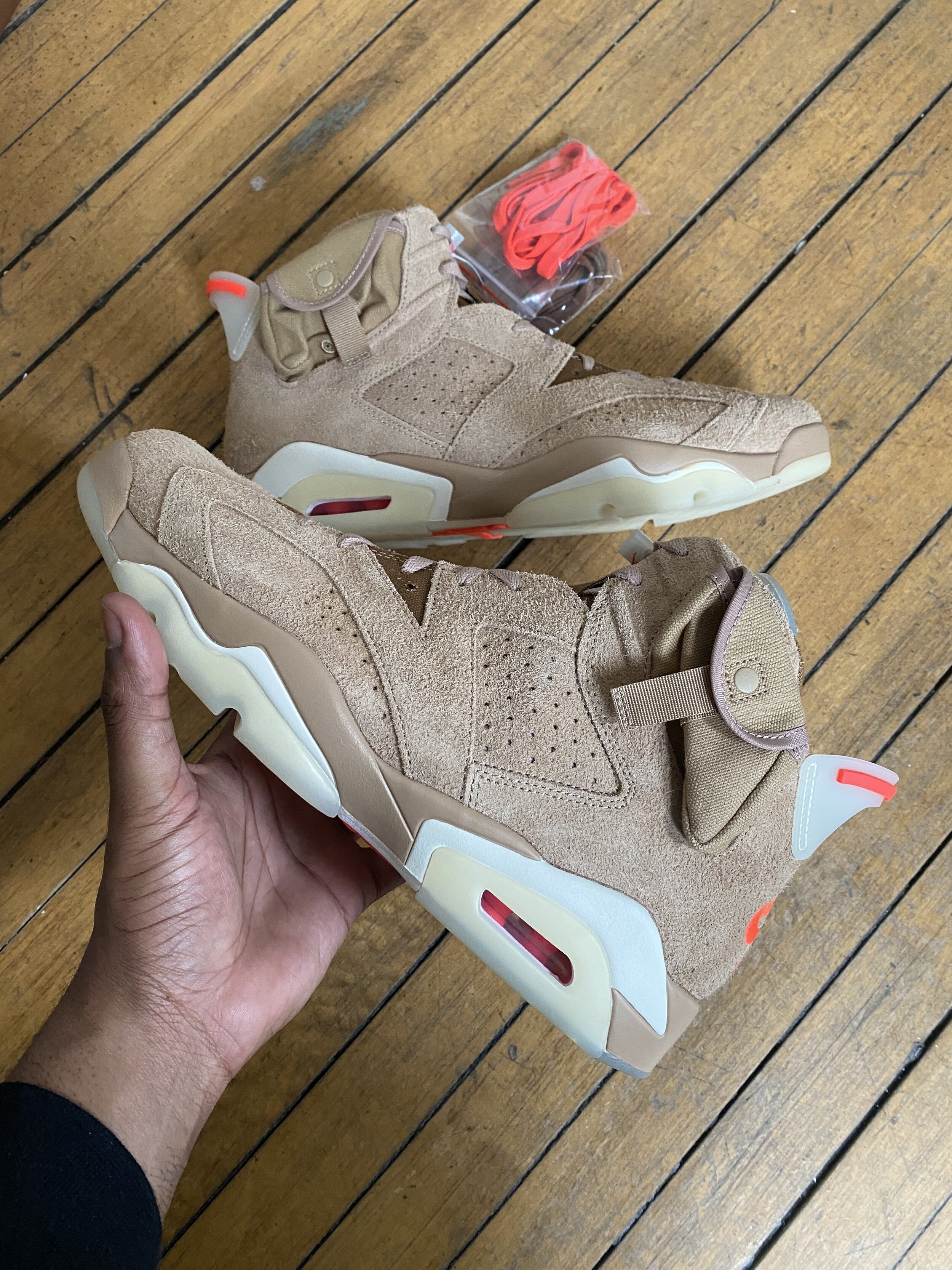 Jordan 6 Retro Travis Scott British Khaki photo review