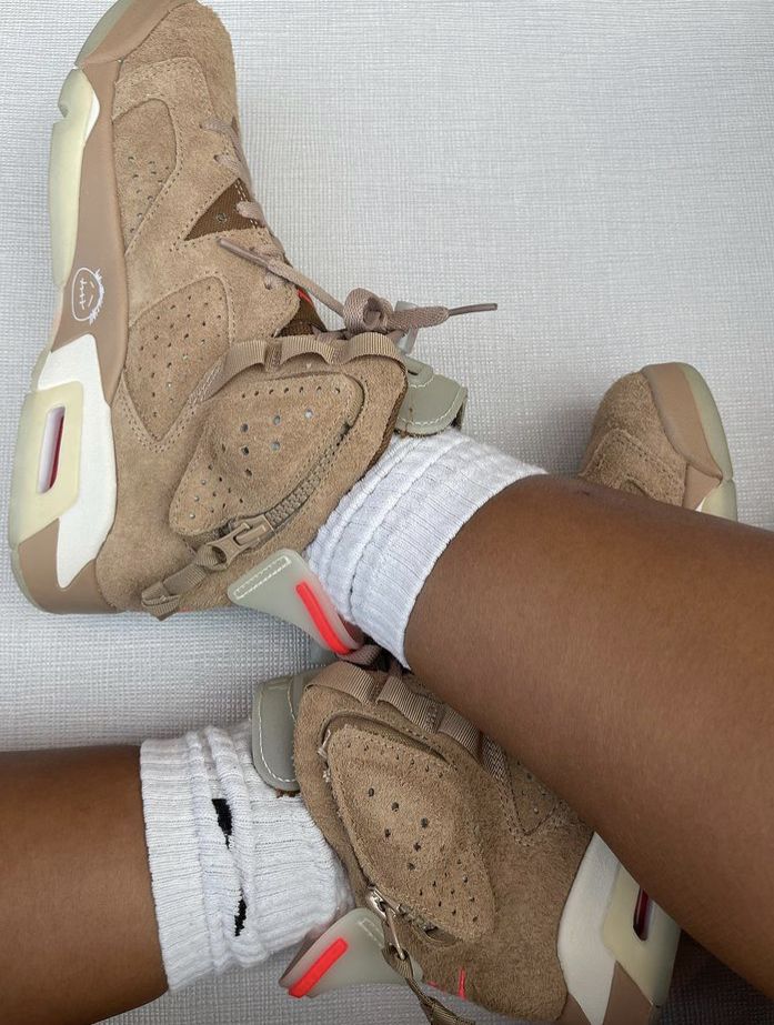Jordan 6 Retro Travis Scott British Khaki photo review