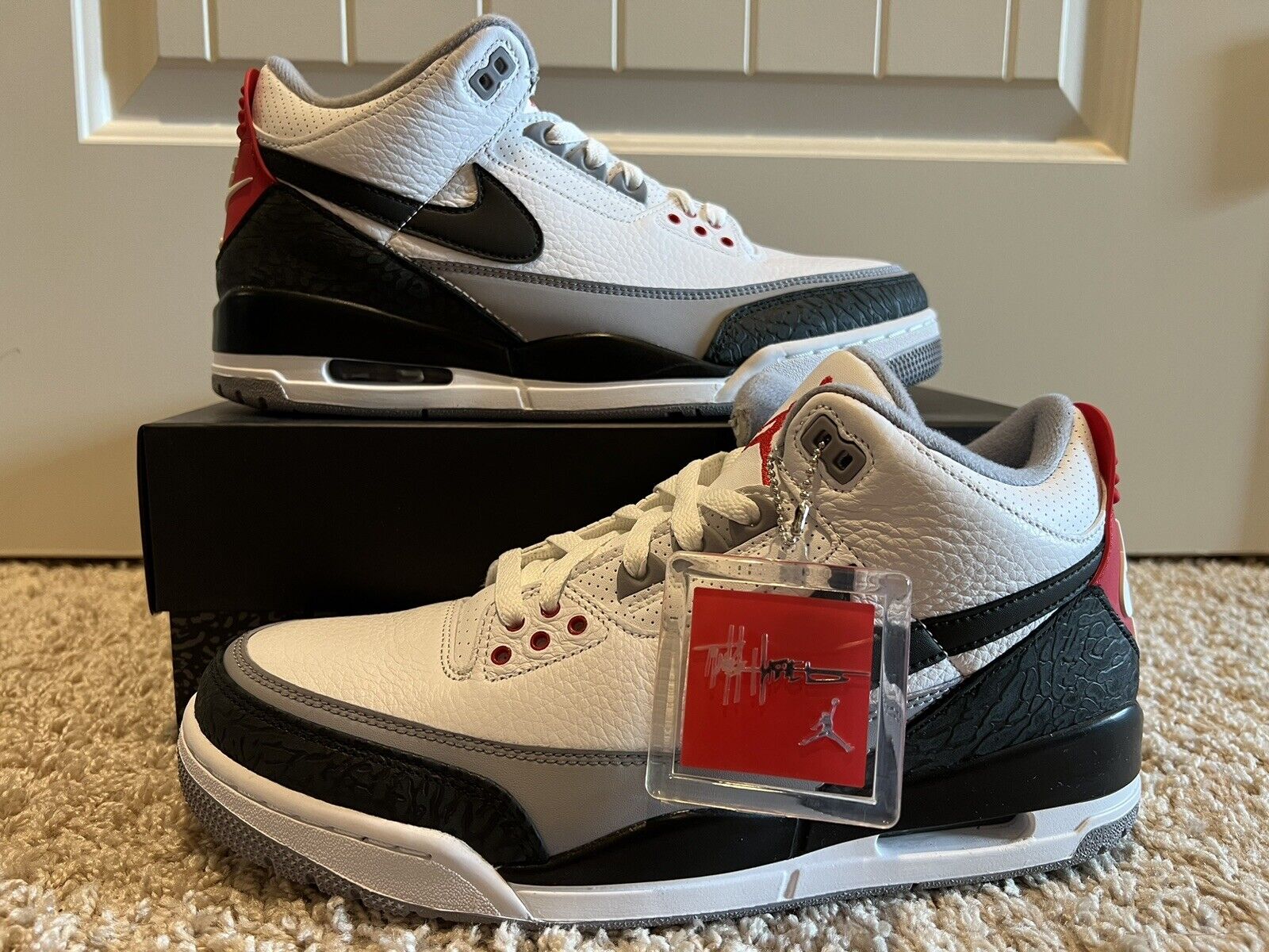 Jordan 3 Retro Tinker Hatfield photo review
