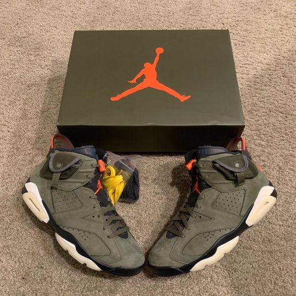 Jordan 6 Retro Travis Scott photo review