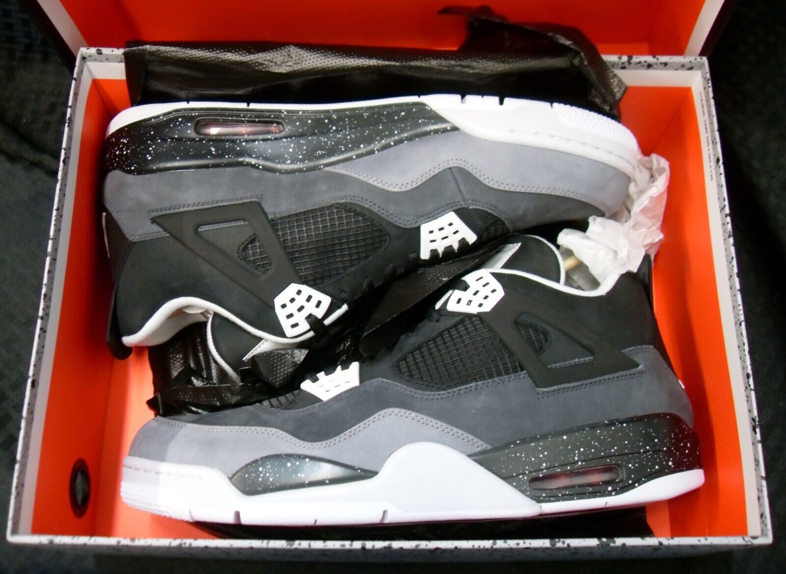 Jordan 4 Retro Fear(2024) photo review
