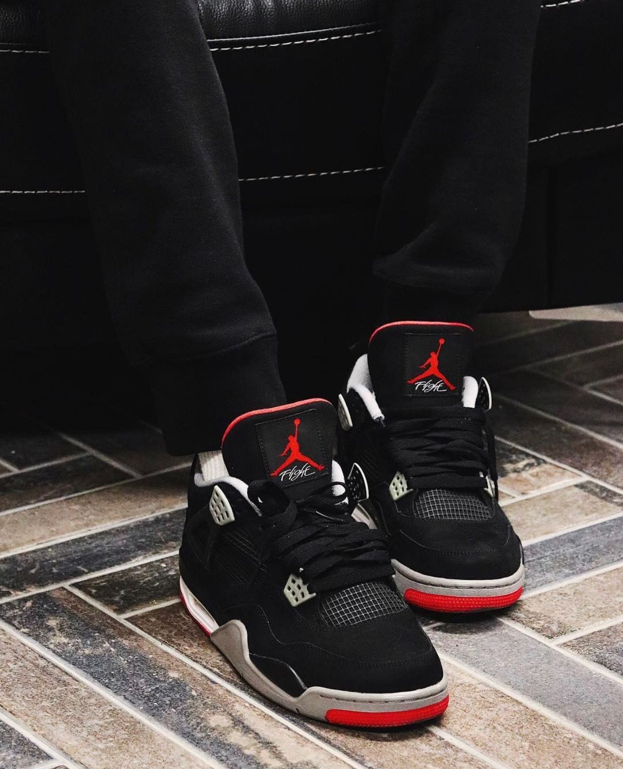 Jordan 4 Retro Bred (2019) photo review