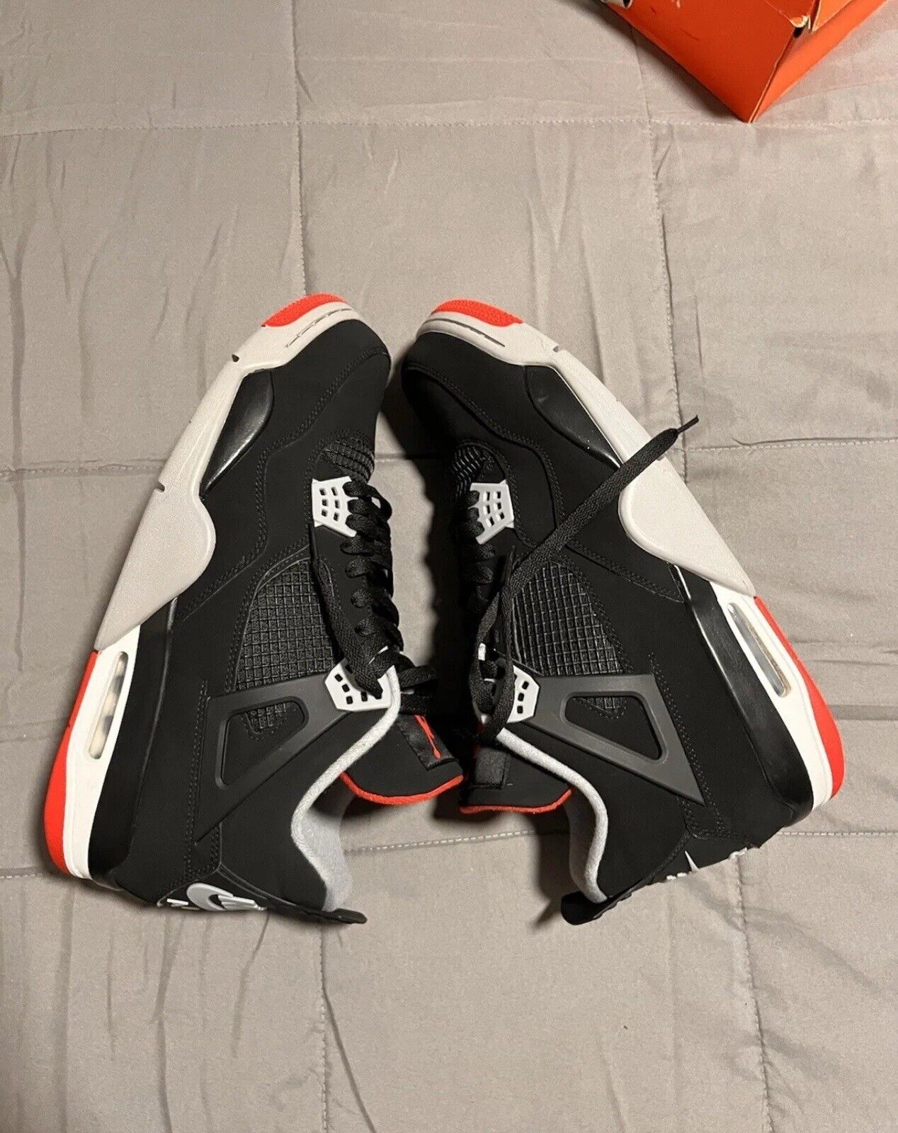 Jordan 4 Retro Bred (2019) photo review