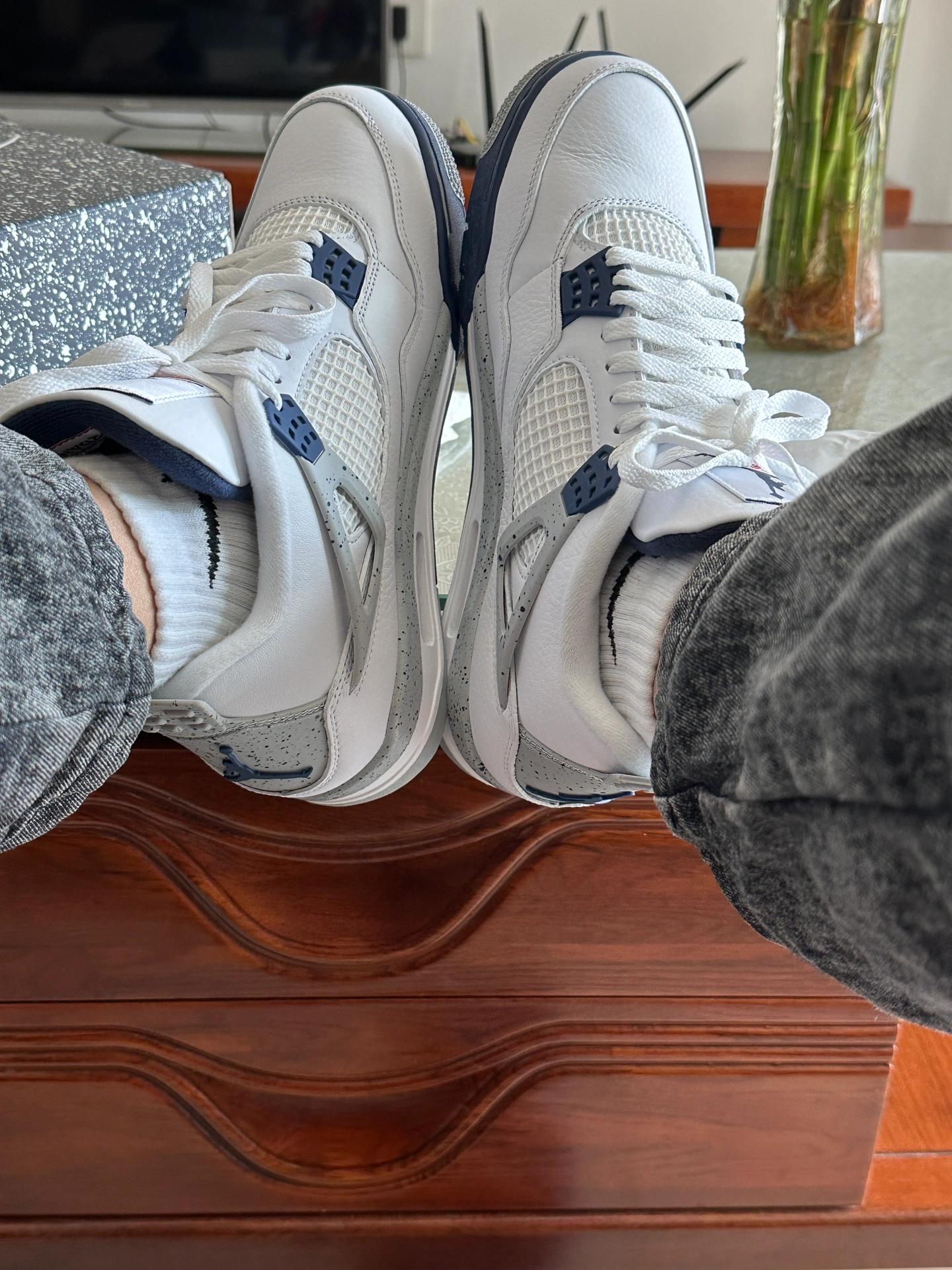 Jordan 4 Retro Midnight Navy photo review