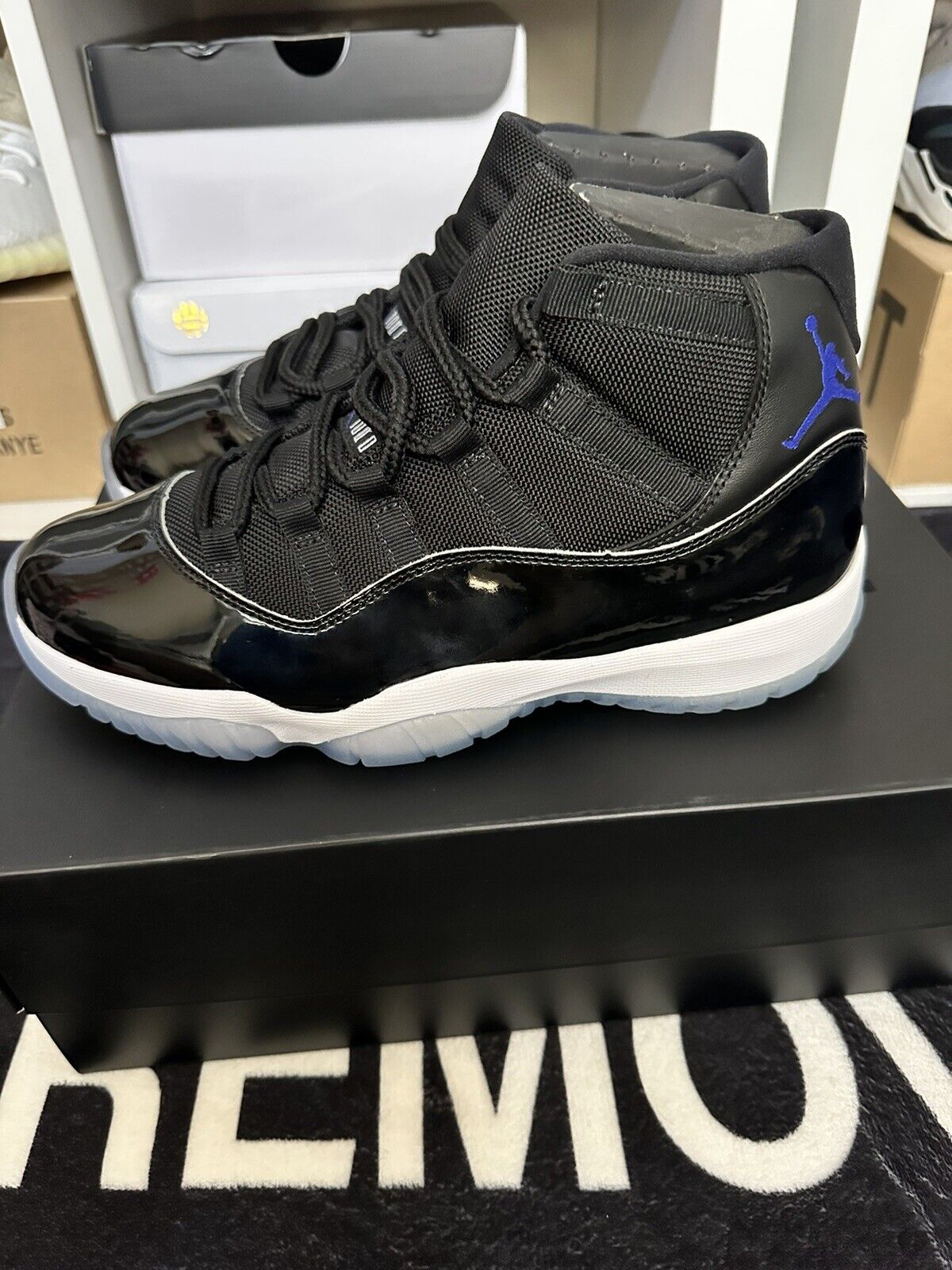 Jordan 11 Retro Space Jam (2016) photo review