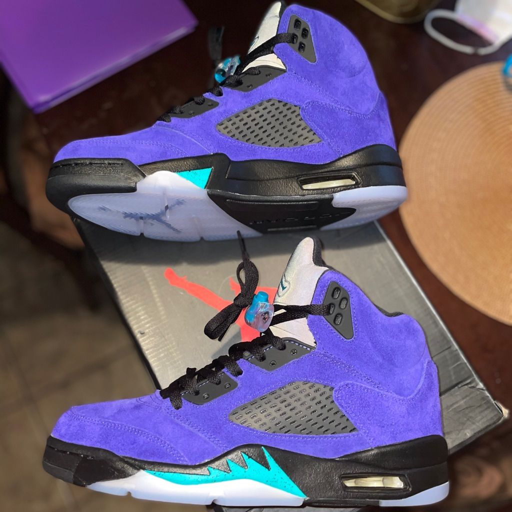 Jordan 5 Retro Alternate Grape photo review