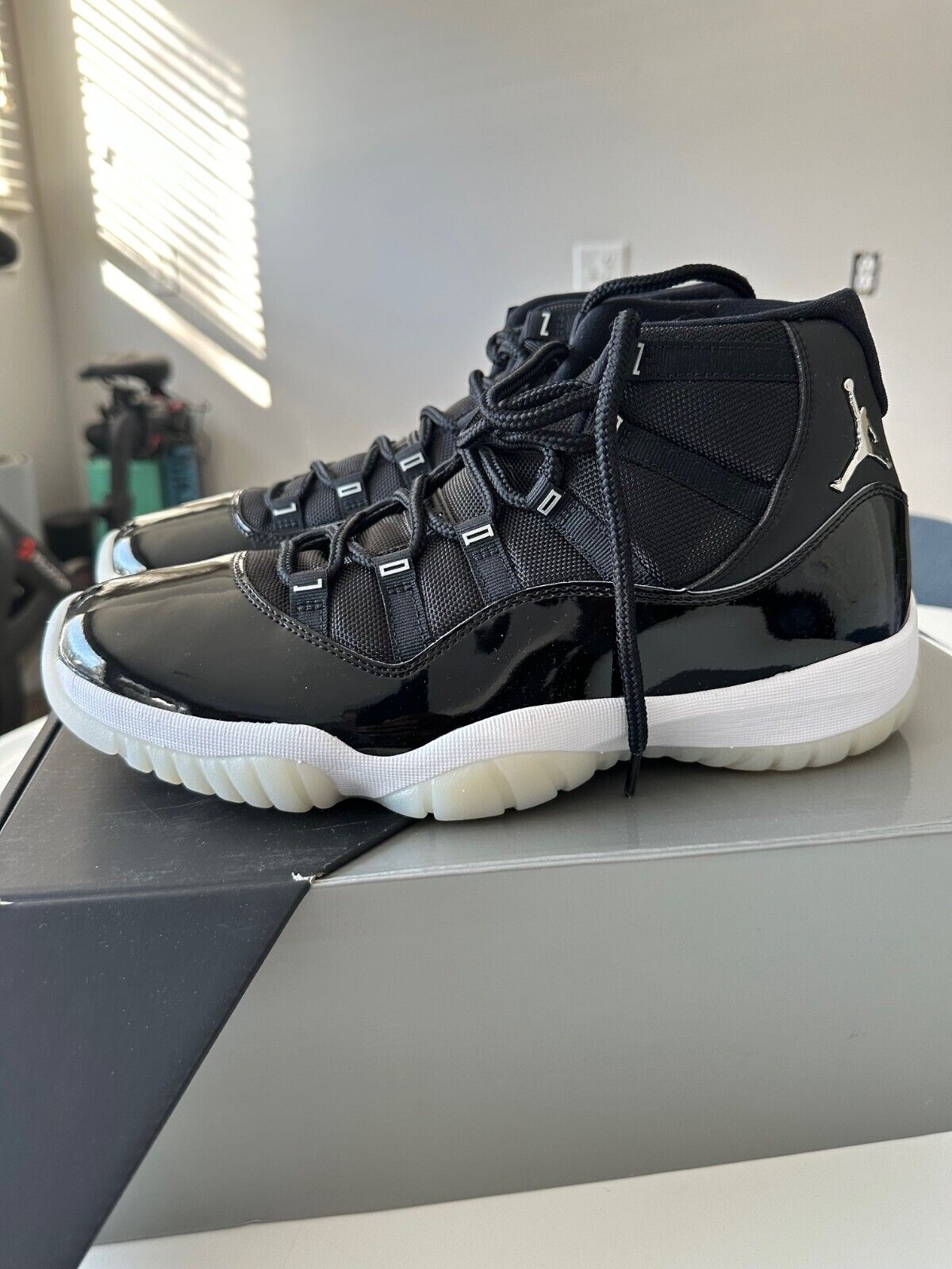 Jordan 11 Retro Jubilee(25th Anniversary) photo review