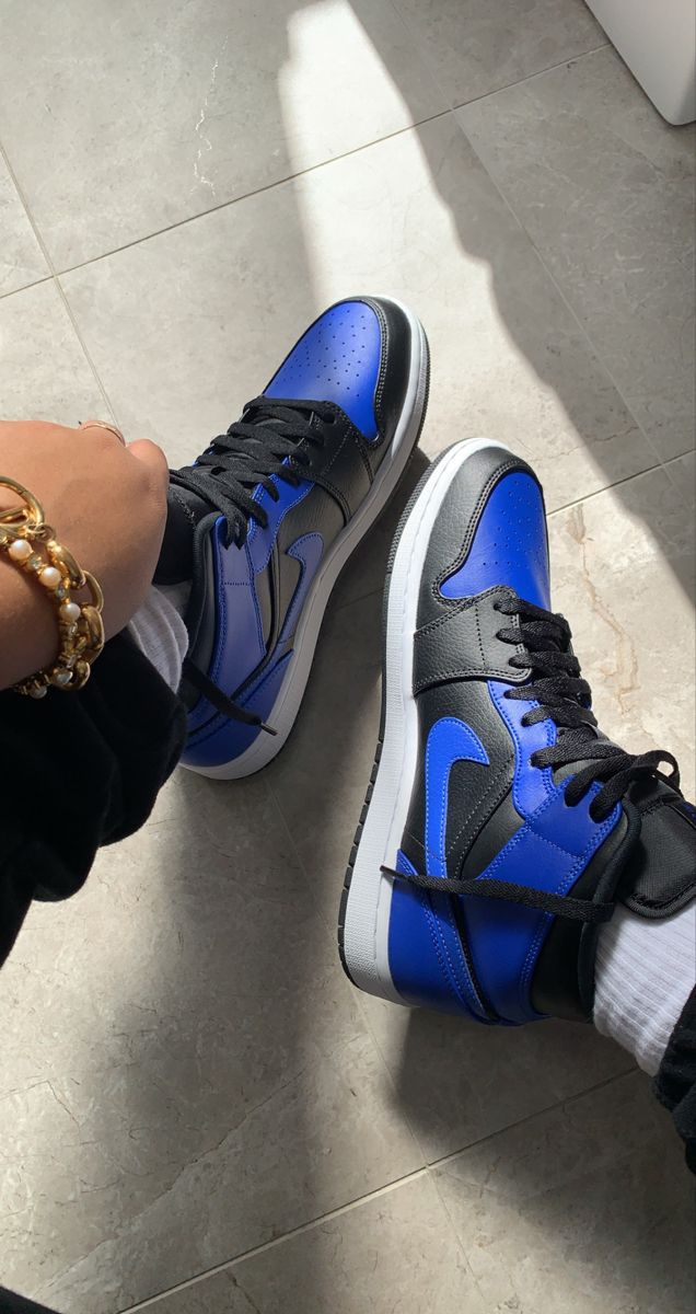 Jordan 1 Retro High OG Royal Blue photo review