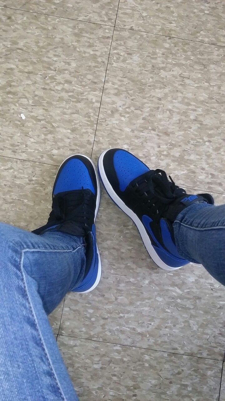Jordan 1 Retro High OG Royal Blue photo review