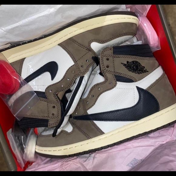 Jordan 1 Retro High OG SP Travis Scott photo review