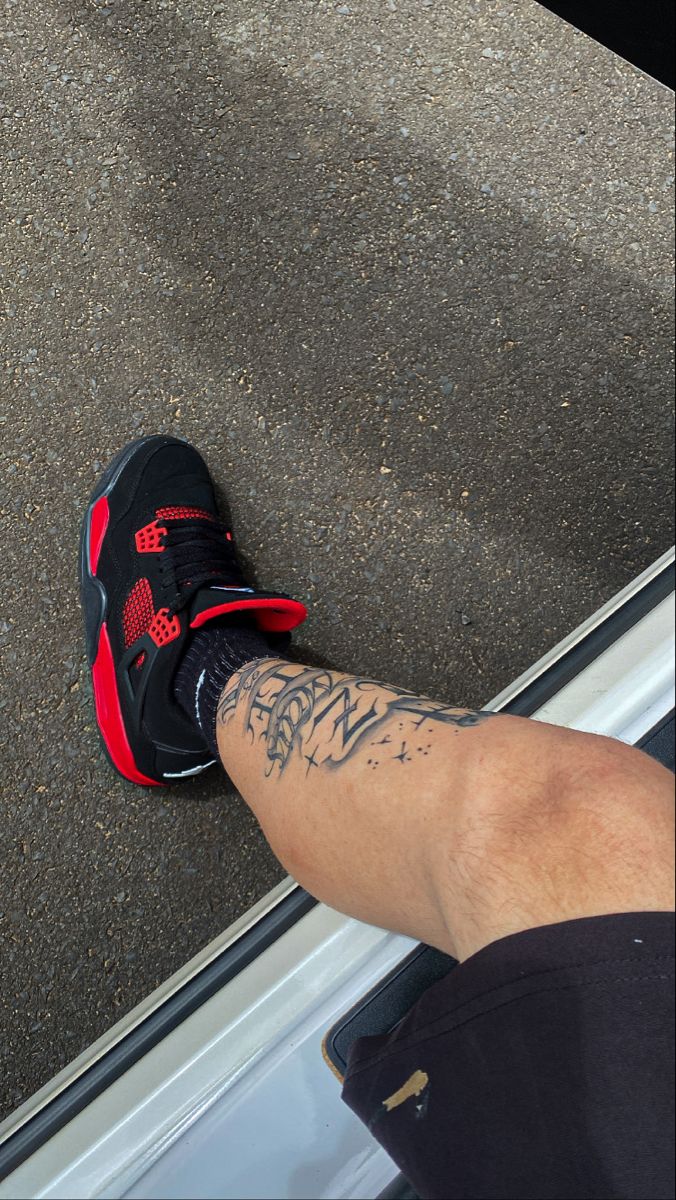 Jordan 4 Retro Red Thunder photo review