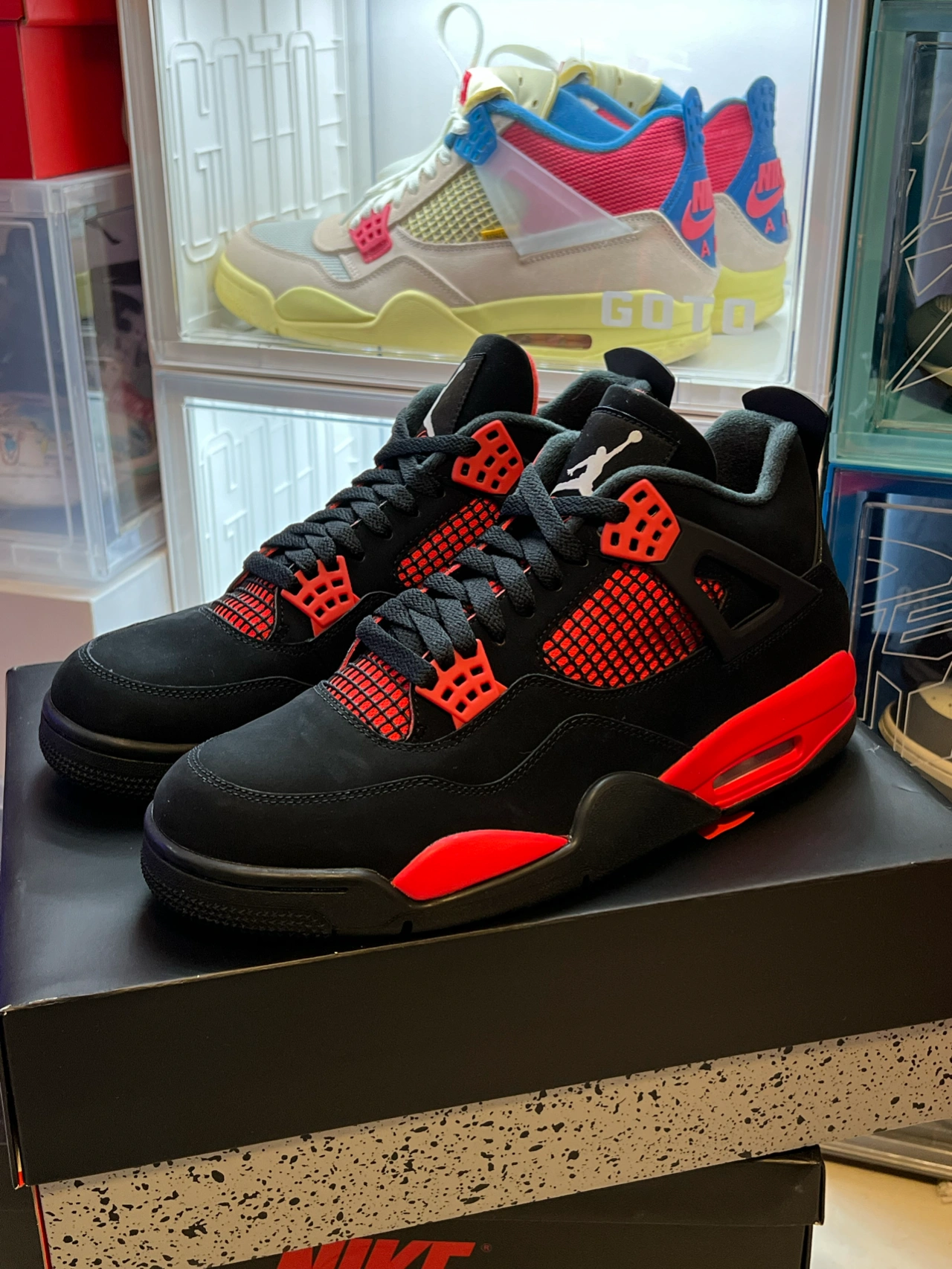 Jordan 4 Retro Red Thunder photo review