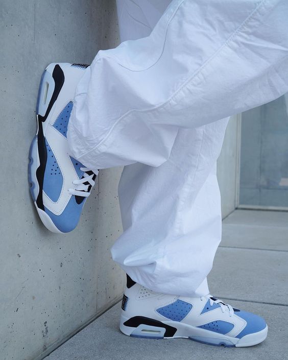 Jordan 6 Retro UNC White photo review