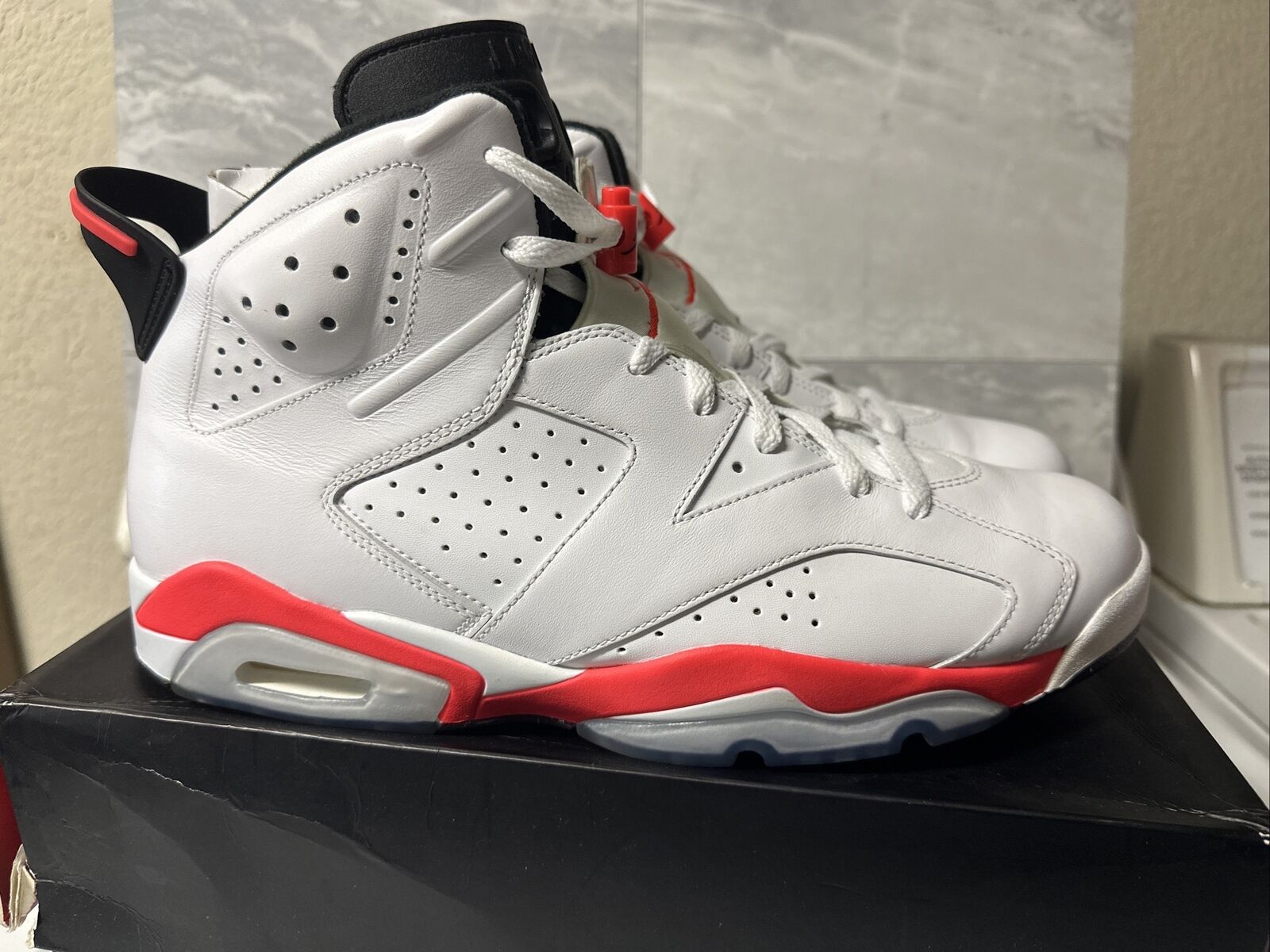 Jordan 6 Retro White Infrared photo review