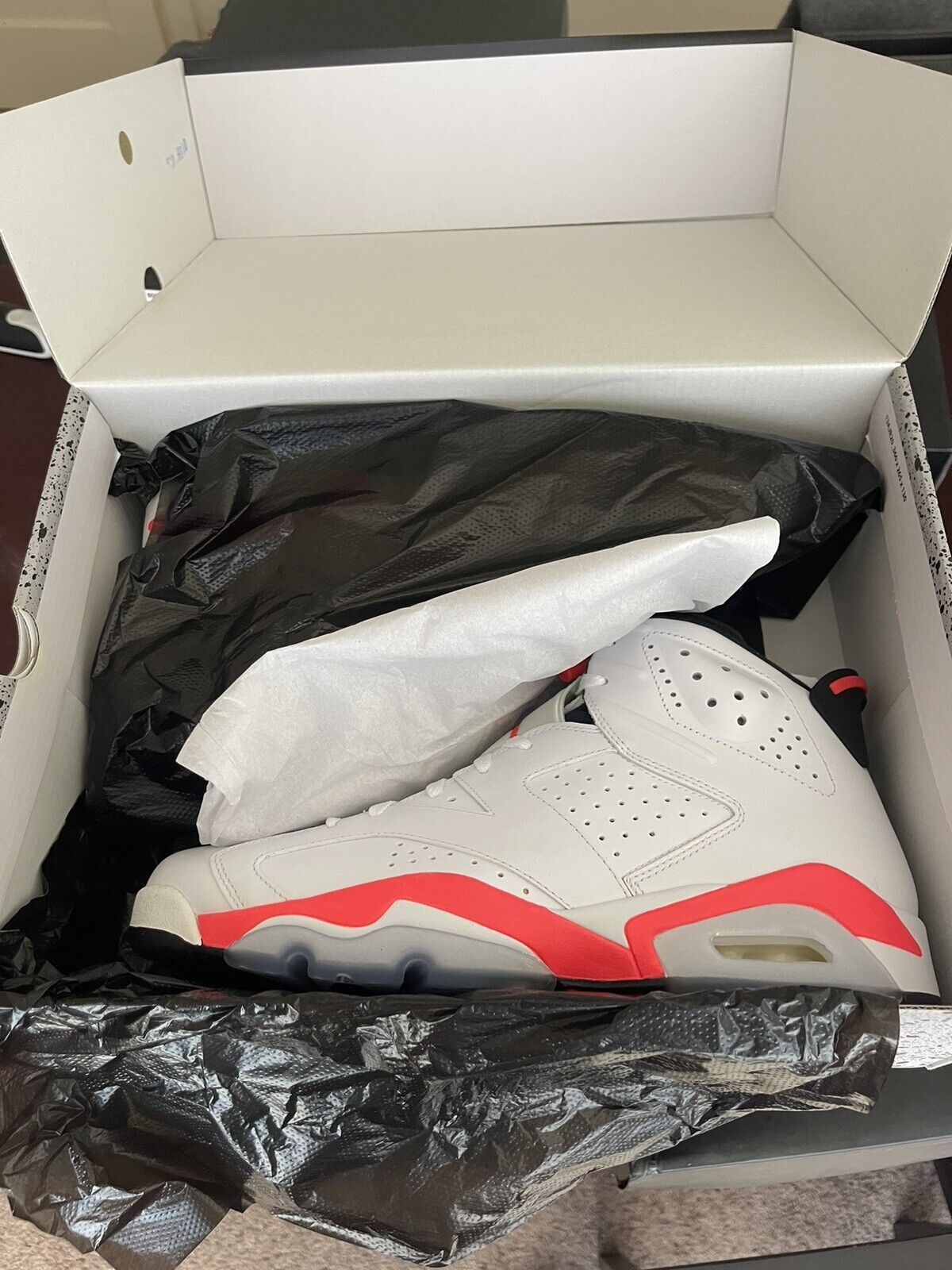Jordan 6 Retro White Infrared photo review
