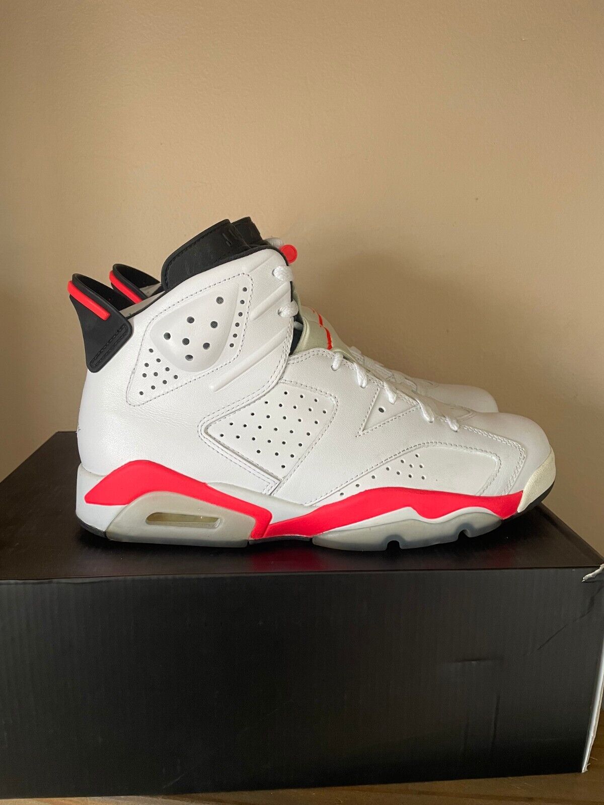 Jordan 6 Retro White Infrared photo review
