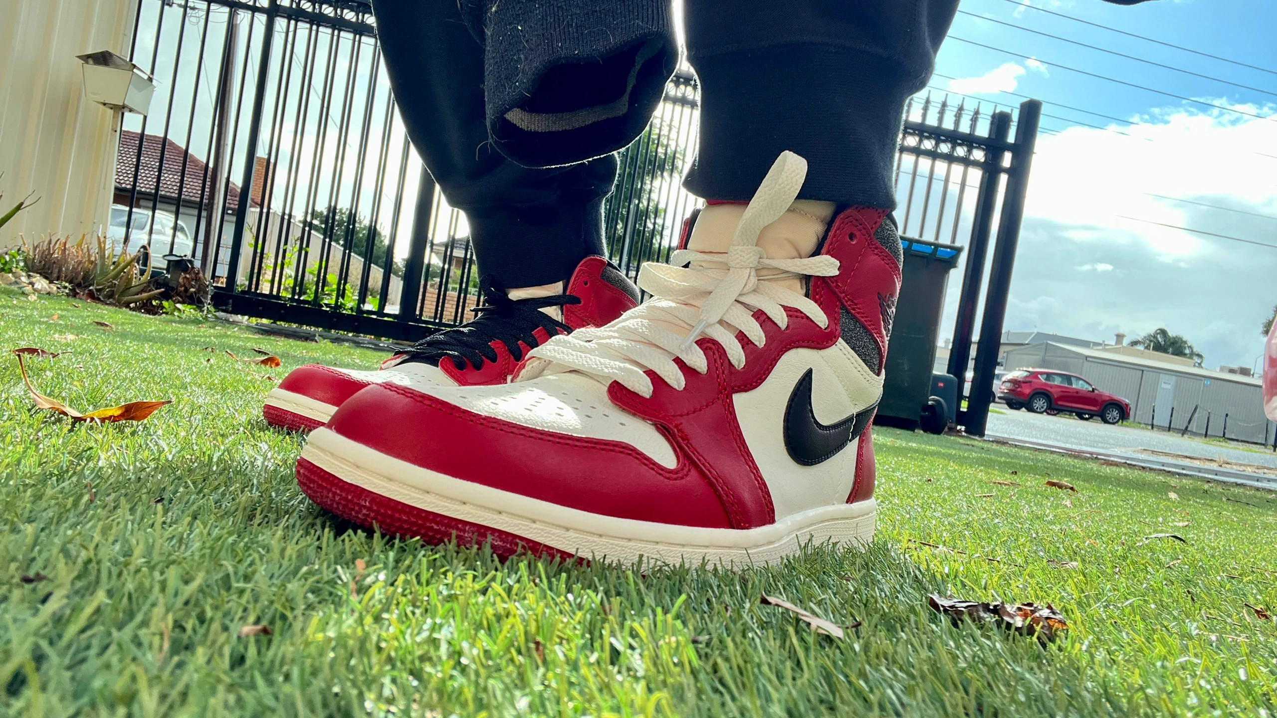 Jordan 1 Retro High OG Chicago Lost and Found photo review