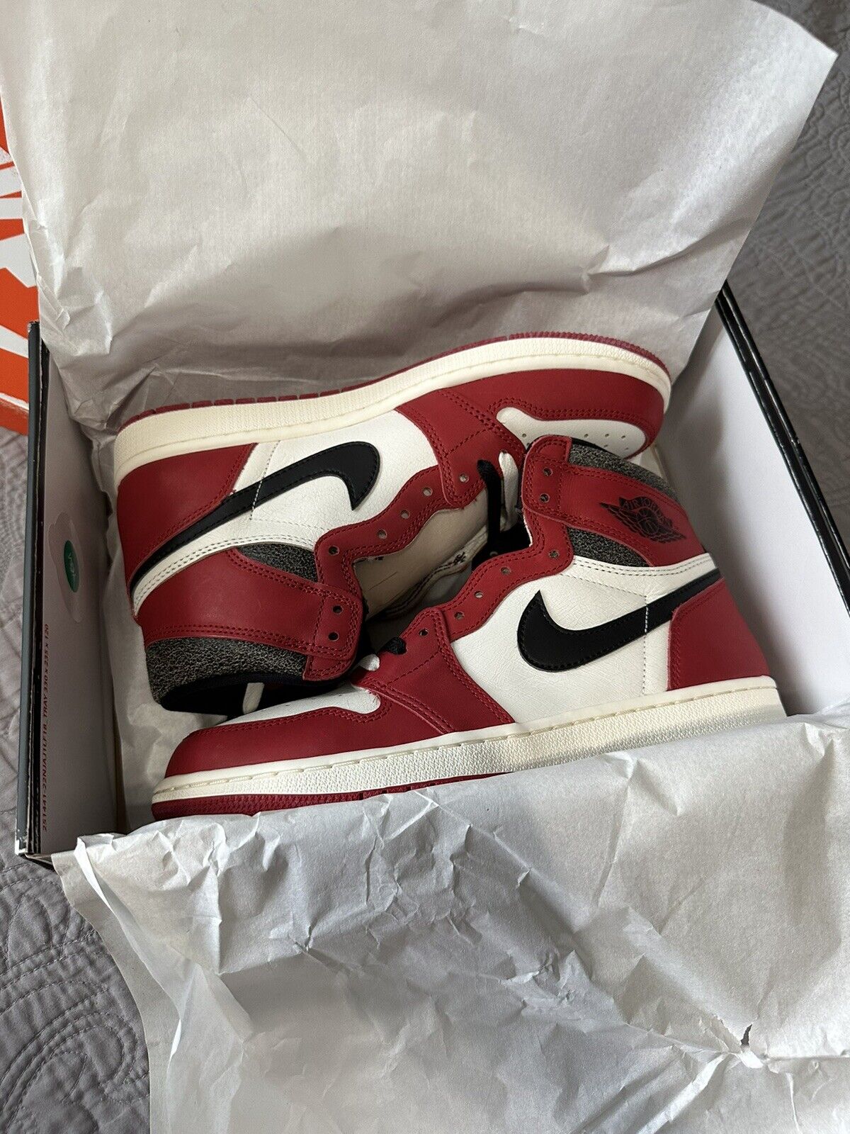 Jordan 1 Retro High OG Chicago Lost and Found photo review