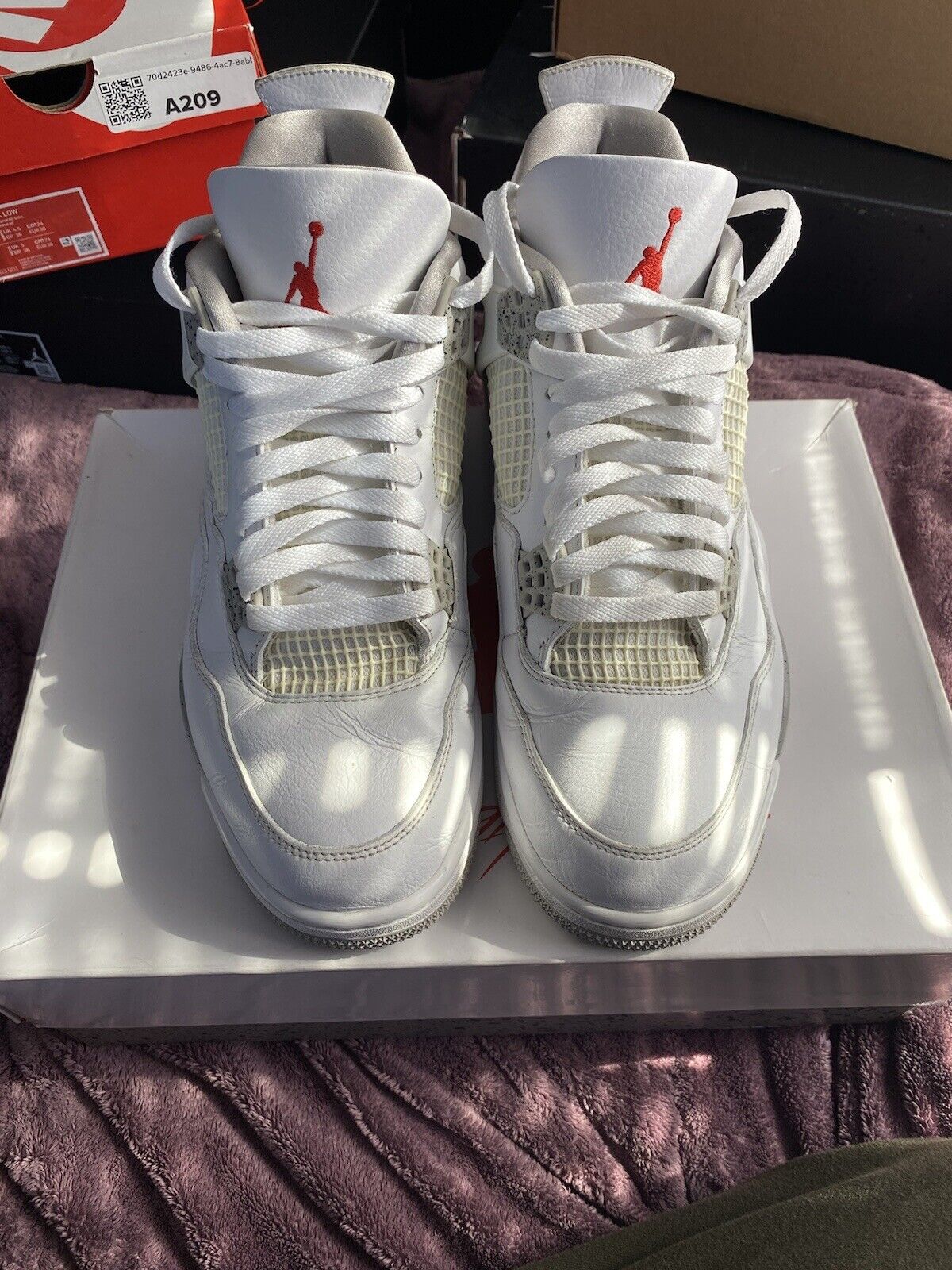 Jordan 4 Retro White Oreo photo review